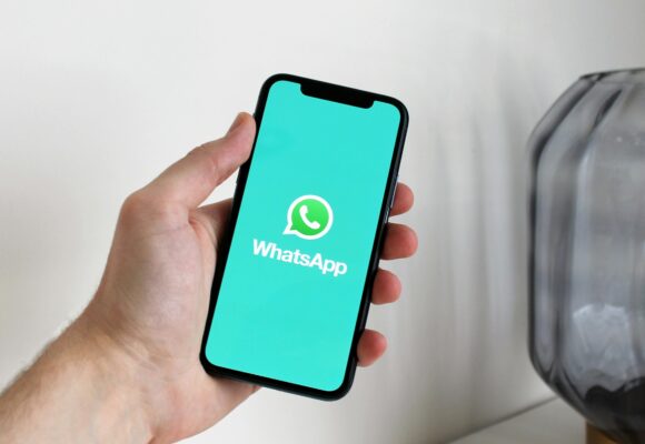 whatsapp-on-phone